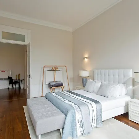 Oporto Comfort Charming Cedofeita Bed & Breakfast 2*
