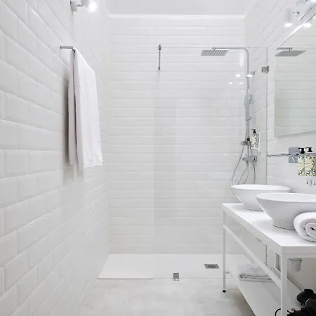 Comfort Charming Cedofeita Bed & Breakfast Porto