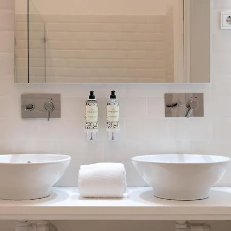 Comfort Charming Cedofeita Bed & Breakfast